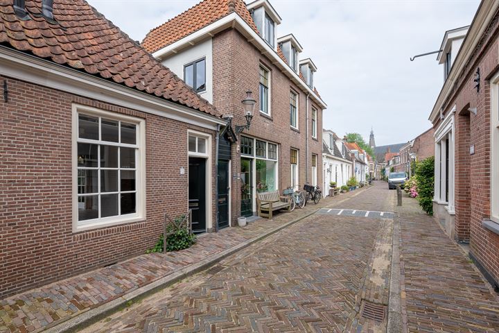 Bekijk foto 26 van Middenstraat 72