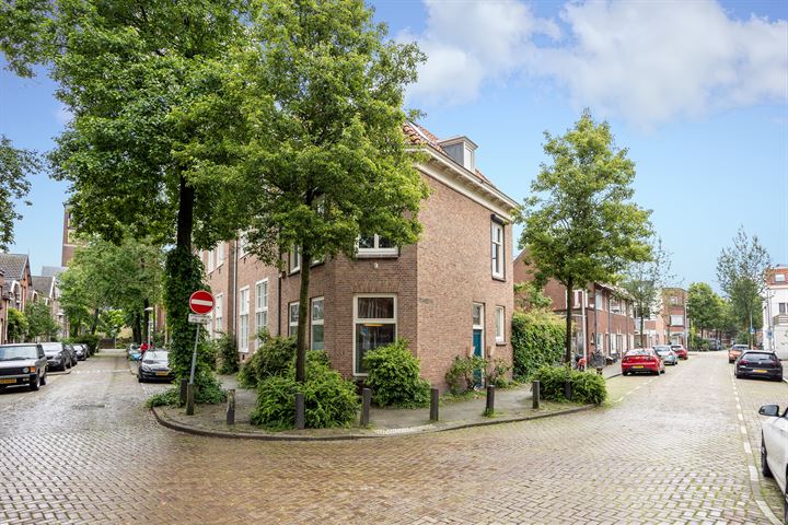 Bekijk foto 1 van Laurens Reaalstraat 33