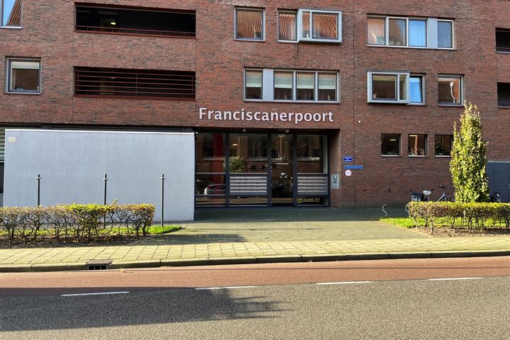 Bekijk foto 3 van Franciscanerpoort 40