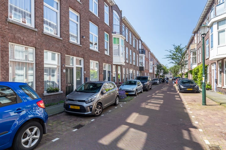 Bekijk foto 32 van Nicolaas Tulpstraat 34