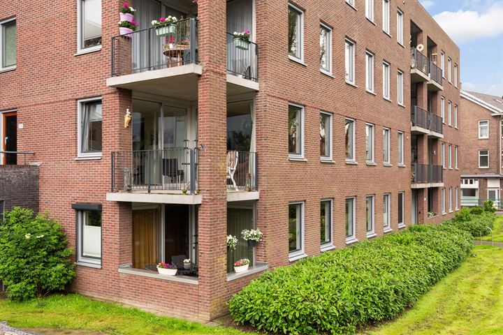 View photo 35 of Hoogstraat 4