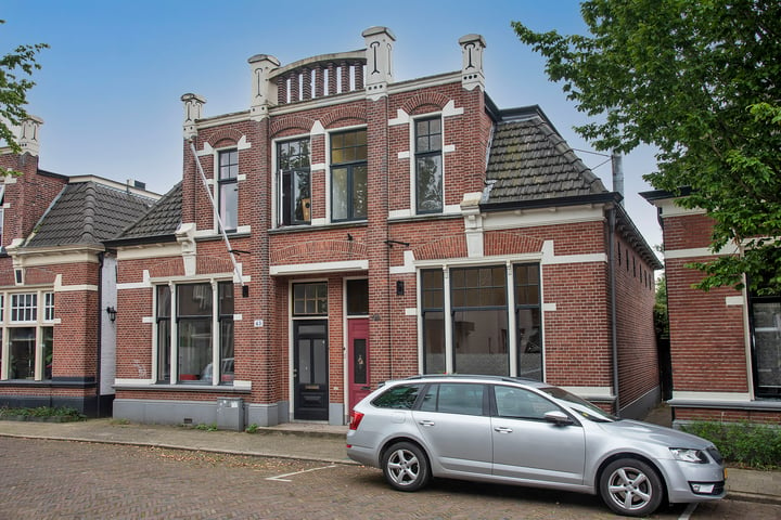 Bekijk foto 1 van Vondelstraat 45