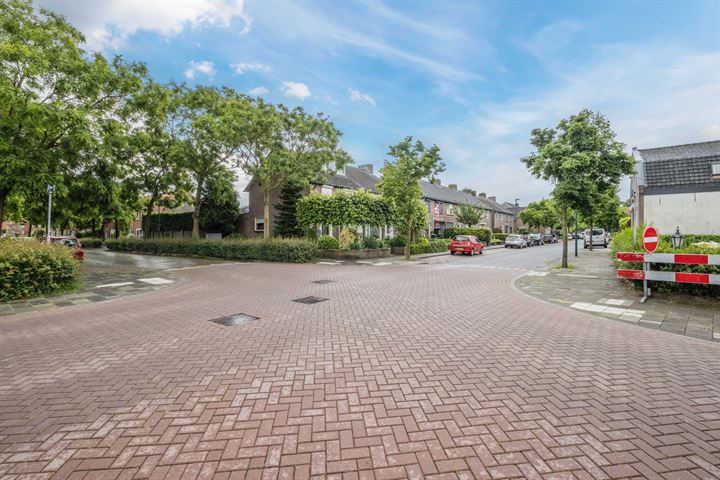 Bekijk foto 46 van Kanaalstraat 52