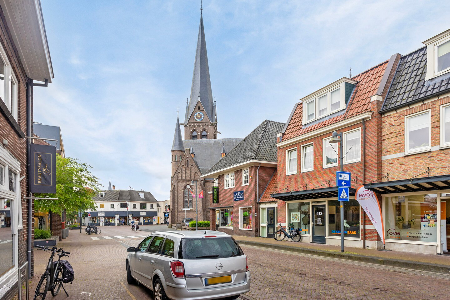 Bekijk foto 4 van Grotestraat 213