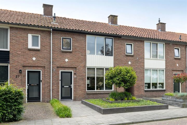 Bekijk foto 25 van Jannes Brouwerstraat 29