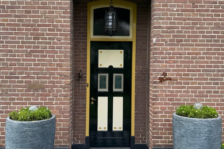 Bekijk foto 2 van Oude Weisestraat 7