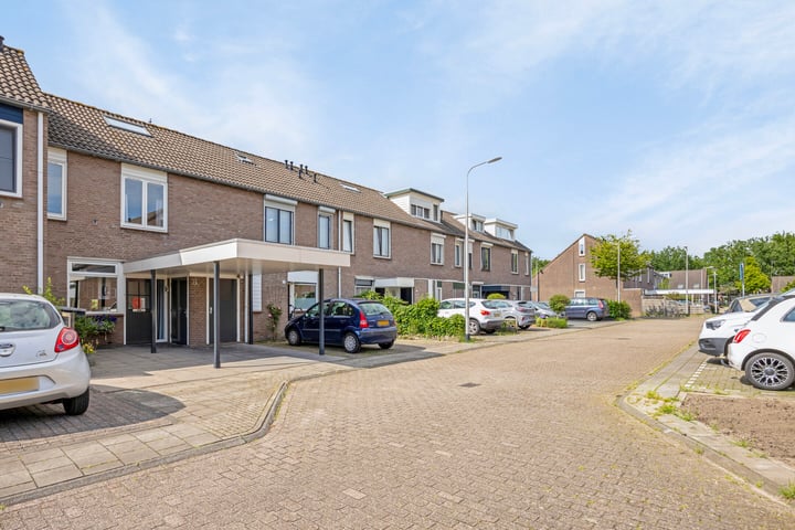 Bekijk foto 40 van Beuningenstraat 31