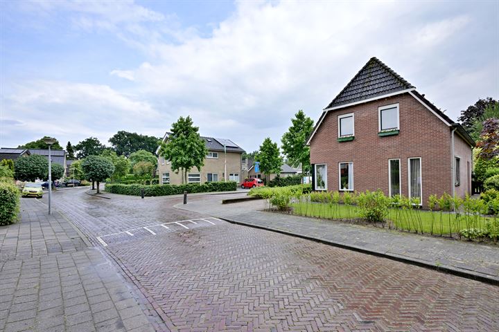 Bekijk foto 44 van Pastoriestraat 58