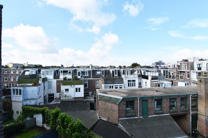 View photo 44 of Renbaanstraat 29