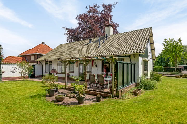 Foto 32 van Burgemeester Wilhelmweg 32