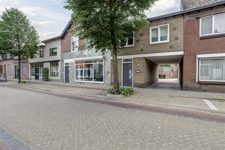 View photo 9 of Stationstraat 36