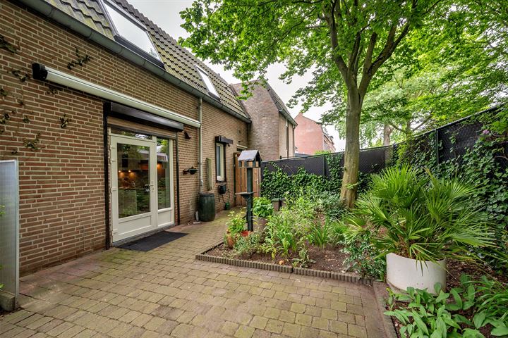 View photo 18 of Dokter Aletta Jacobsstraat 11