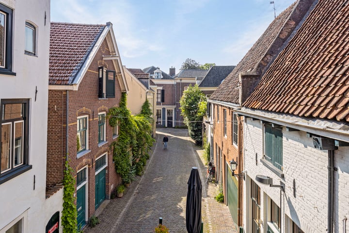 View photo 47 of Vaaltstraat 19