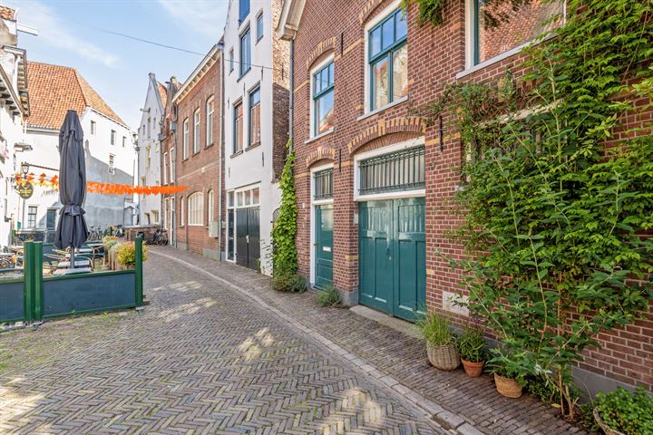 View photo 51 of Vaaltstraat 19