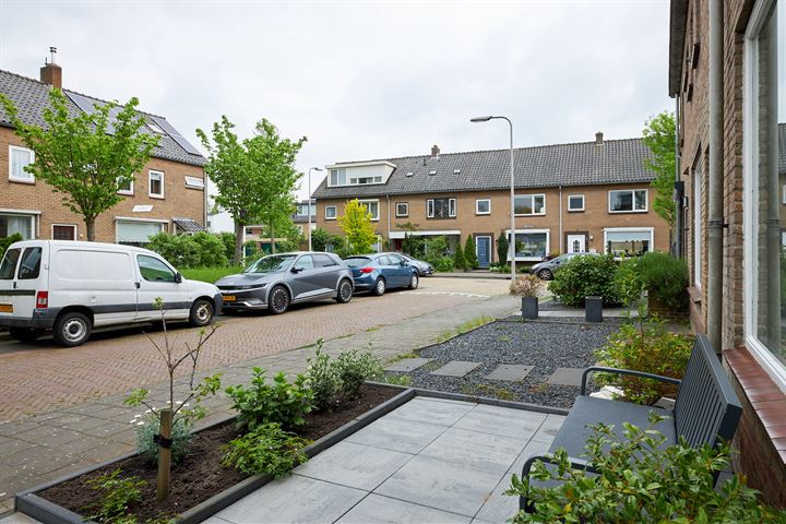 Bekijk foto 6 van IJsselstraat 10