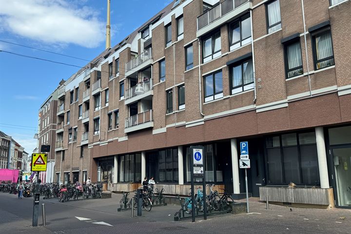 Bekijk foto 2 van Kruisherenstraat 313