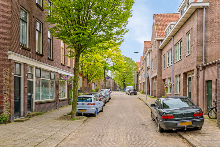 Bekijk foto 34 van Agnietenstraat 99