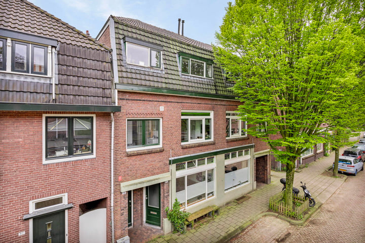 Bekijk foto 39 van Agnietenstraat 99