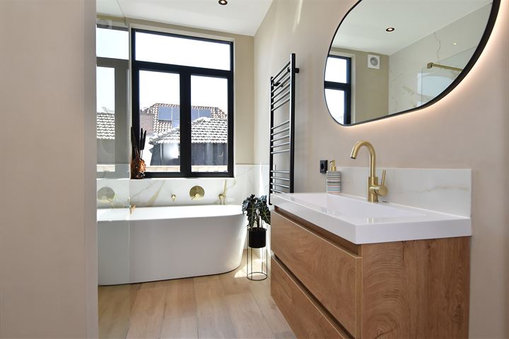 View photo 49 of Zoutmanstraat 70