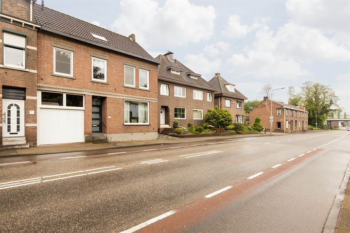 View photo 1 of Stationstraat 40