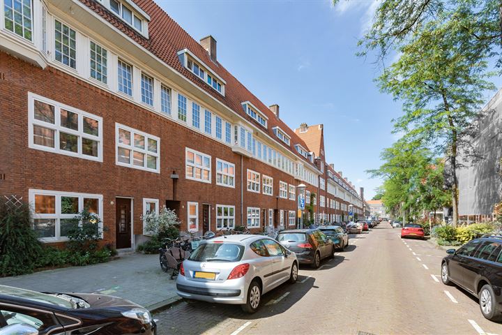 Bekijk foto 40 van Paramaribostraat 61