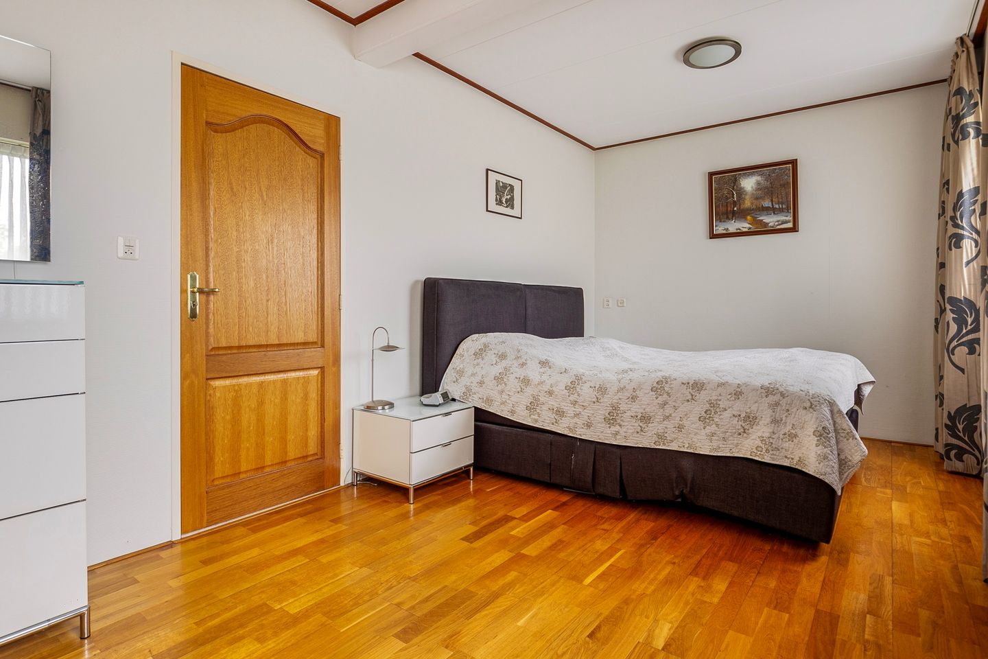 Photo 19 of Papegeulestraat 8