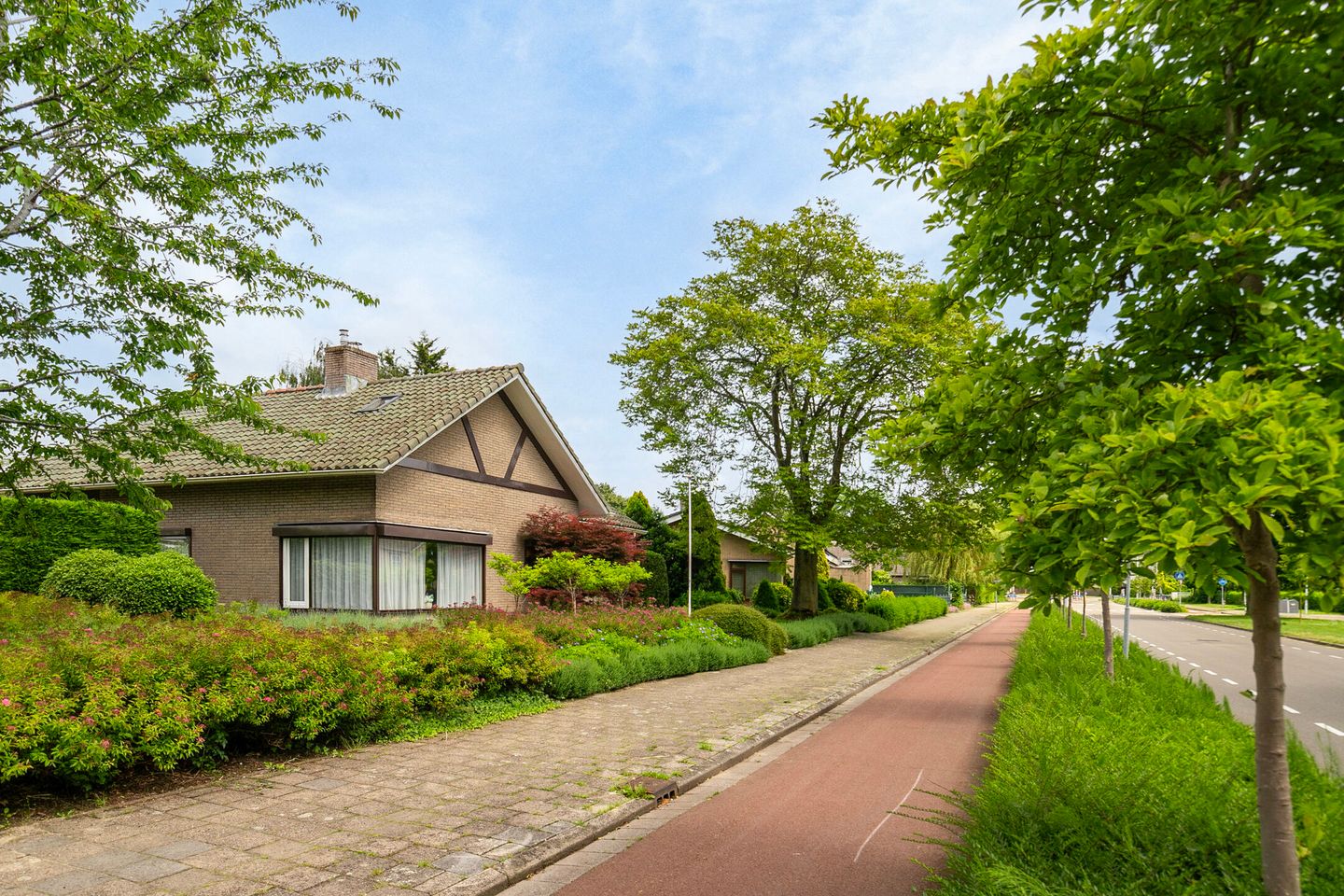 Photo 40 of Papegeulestraat 8