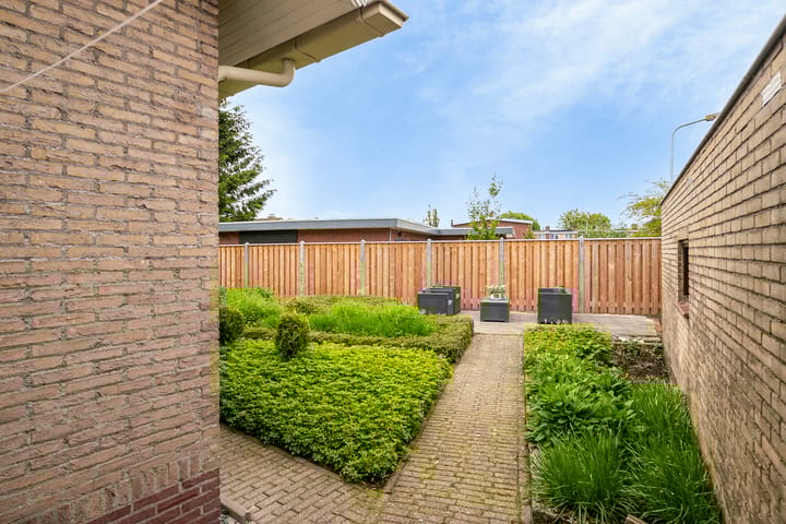 Foto 37 van Papegeulestraat 8