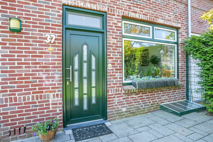 Bekijk foto 32 van Dr. A. Kuyperstraat 37