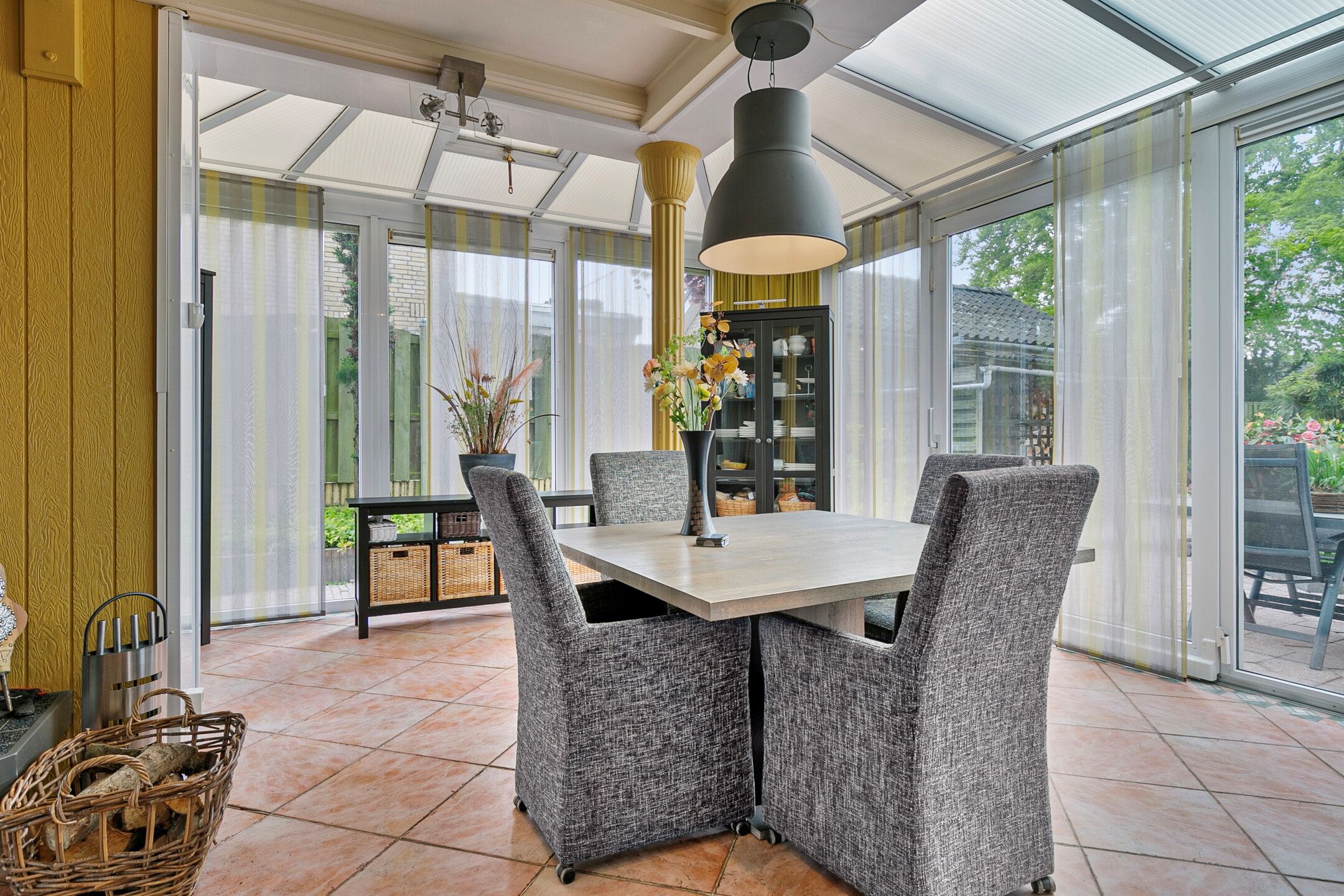 Photo 15 of Oudlandsestraat 22