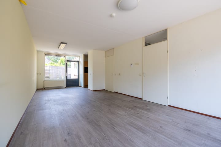 Foto 7 van Burg.van Banningstraat 9