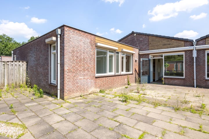 Foto 24 van Burg.van Banningstraat 9