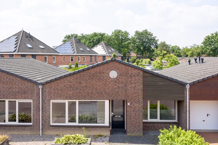 Foto 30 van Burg.van Banningstraat 9