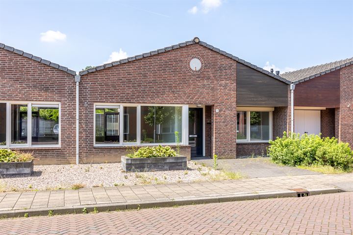 Bekijk foto 33 van Burg.van Banningstraat 9