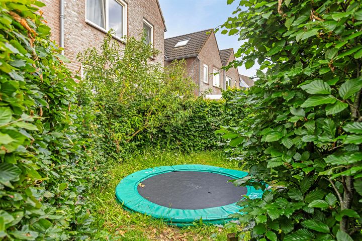 Bekijk foto 33 van Biesheuvellaan 1