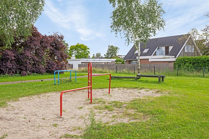 Bekijk foto 42 van Biesheuvellaan 1