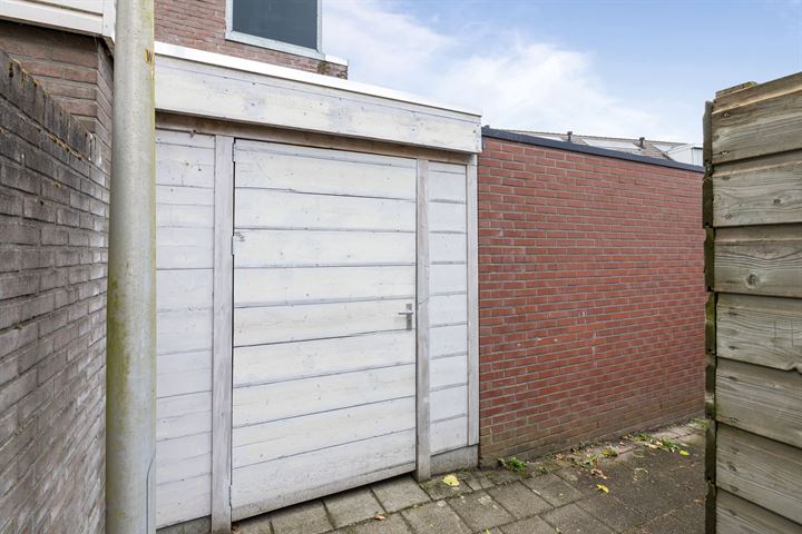 View photo 46 of Sluisstraat 17