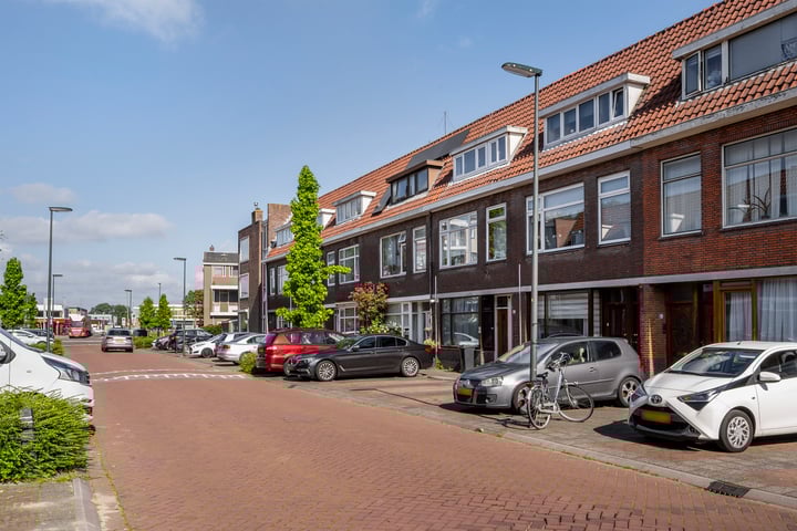 Bekijk foto 5 van Mahlerstraat 50