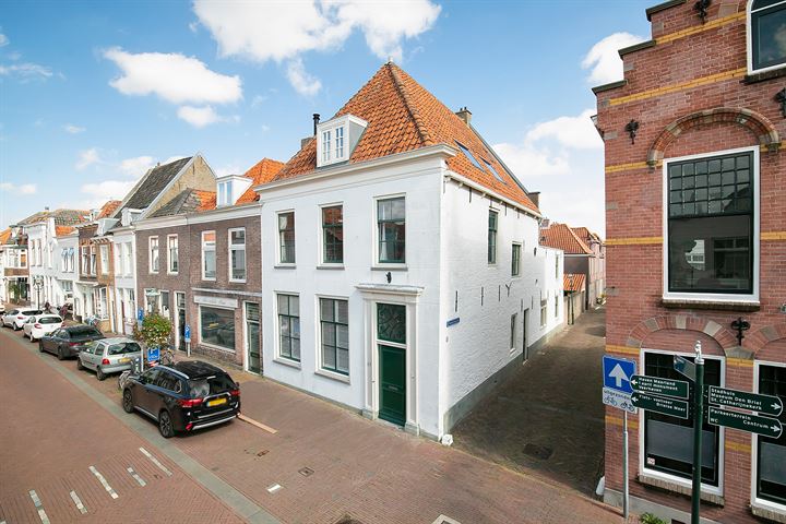 Bekijk foto 1 van Voorstraat 92