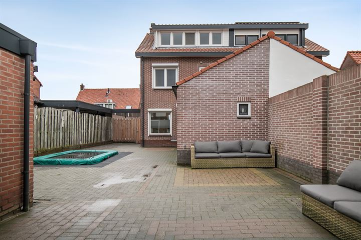 View photo 32 of Trompstraat 7