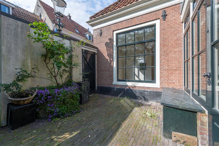 Bekijk foto 3 van Kerkstraat 2