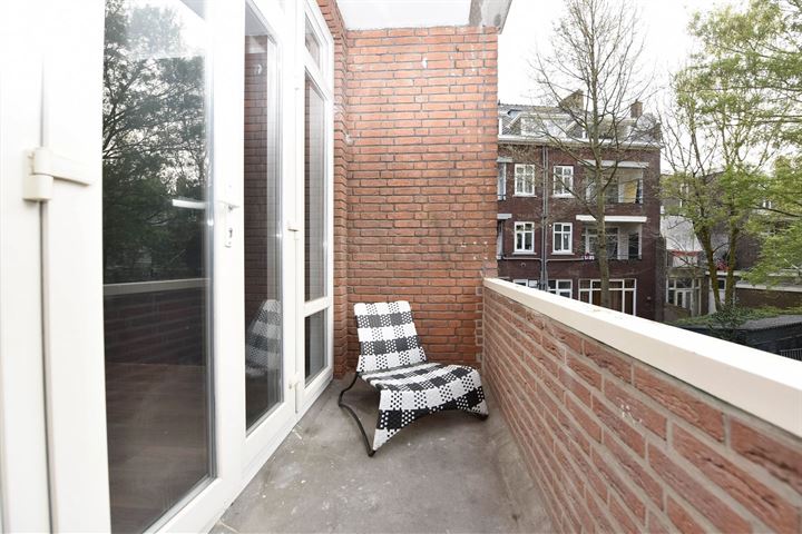 Bekijk foto 11 van Jaersveltstraat 12-B