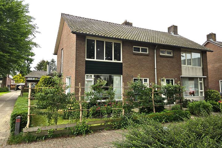 Bekijk foto 1 van Asterstraat 15