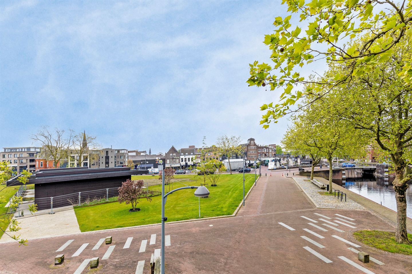 Bekijk foto 4 van Burgemeester Geukerspark 1