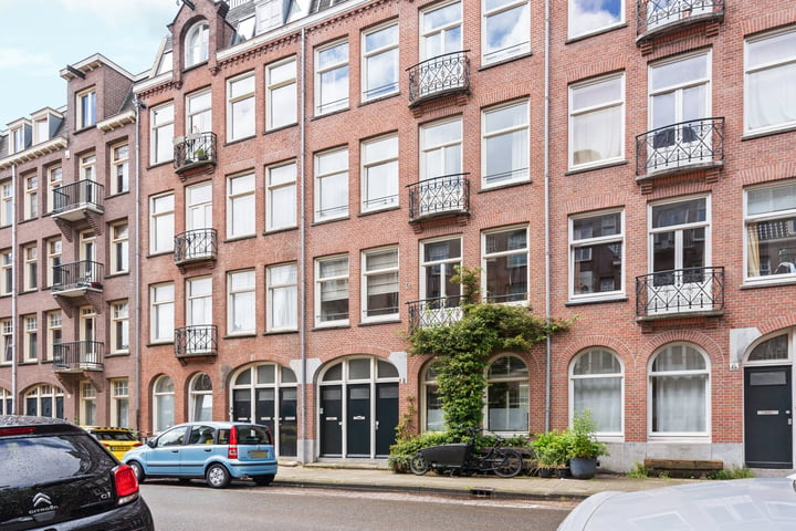 Bekijk foto 36 van Busken Huetstraat 8-2