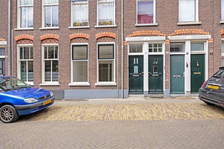 Bekijk foto 3 van Agnietenstraat 62