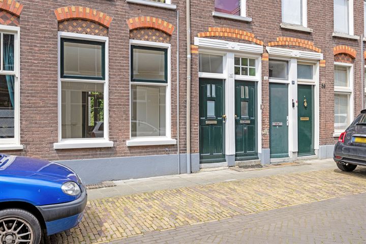 Bekijk foto 4 van Agnietenstraat 62