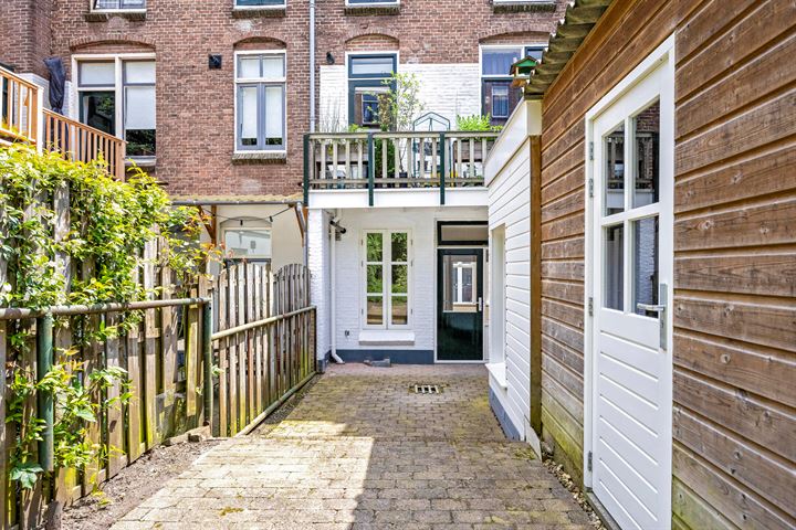 Bekijk foto 21 van Agnietenstraat 62