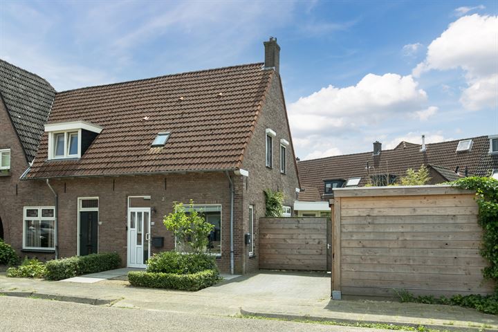 Bekijk foto 1 van Schoolstraat 43