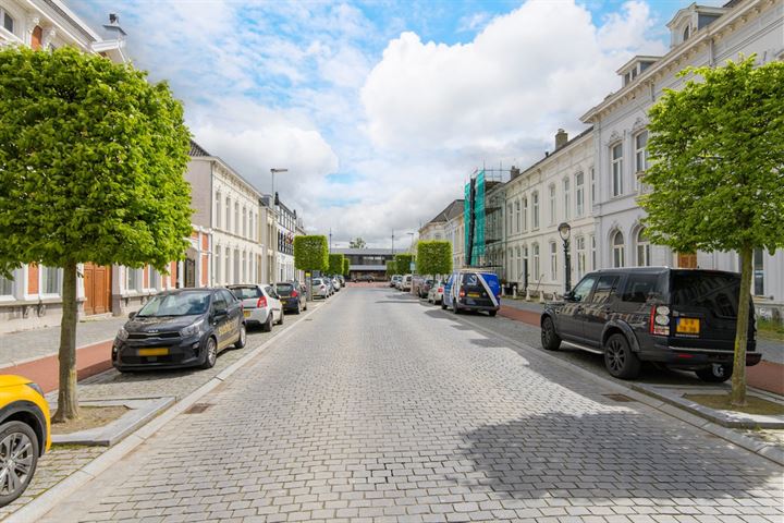 Bekijk foto 37 van Stationsstraat 15